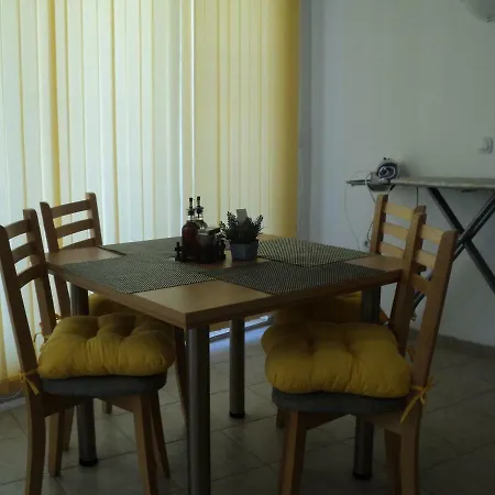 Homestay Meni And Guest Sozopol